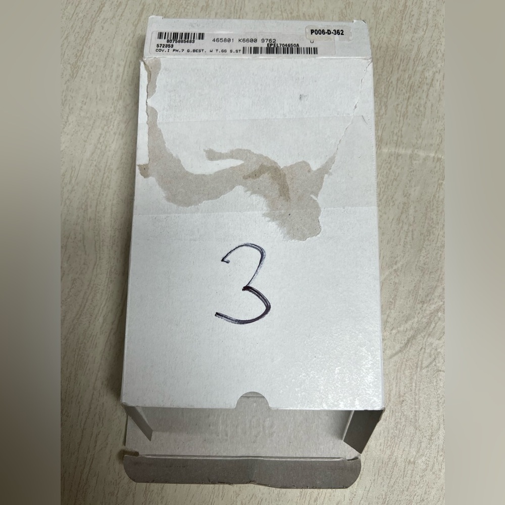 Gucci Blind for Love GG Monogram bee iPhone case for 6 / 7 / 8 - Picture 11 of 11